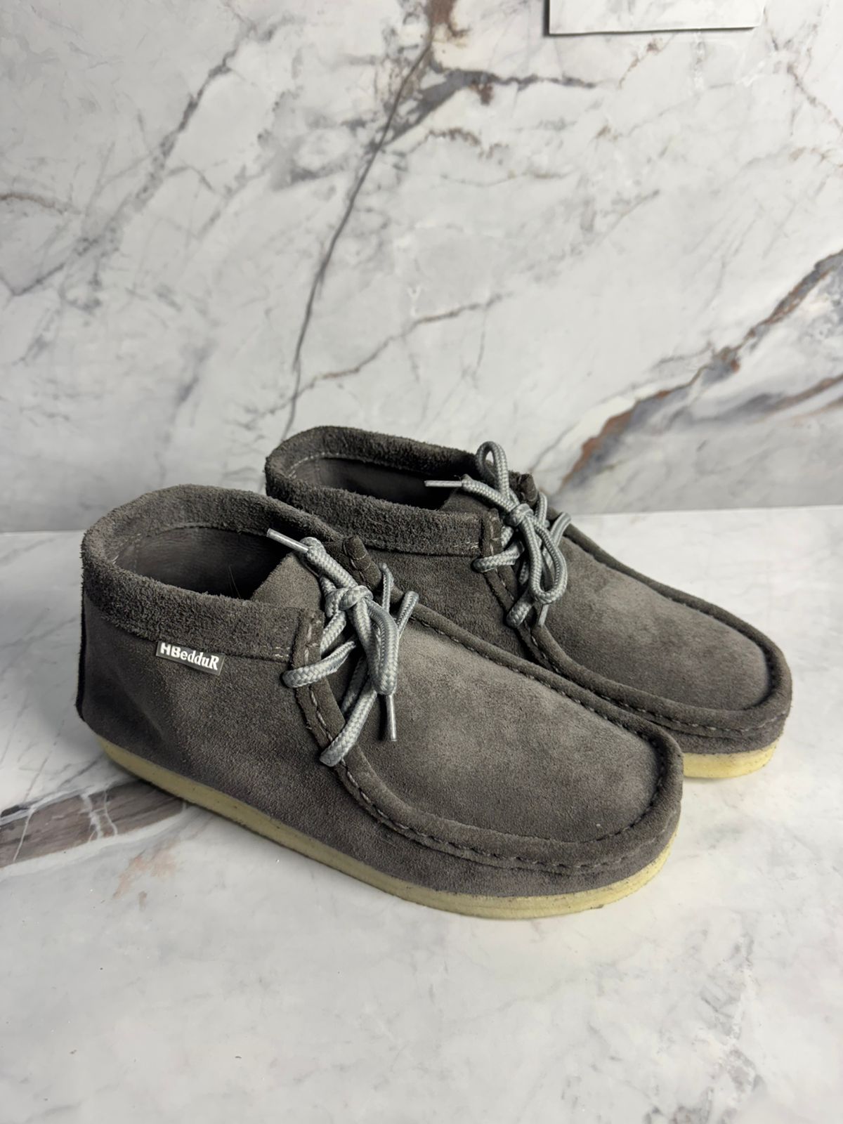 Forches, los Zapatos Artesanales de Cuero